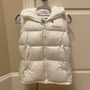 Columbia White Puffer Vest